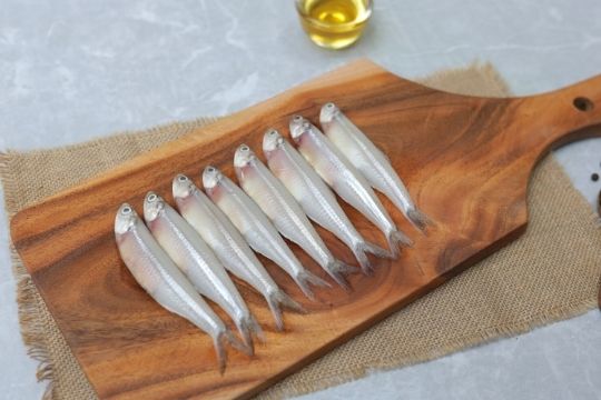 Anchovy / Nethili / Netholi ( cleaned )
